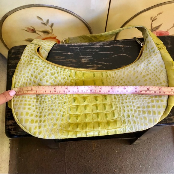 Petusco Embossed Genuine Leather Bag Vintage Lime - Picture 4 of 8